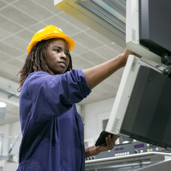 Square Image_Manufacturing